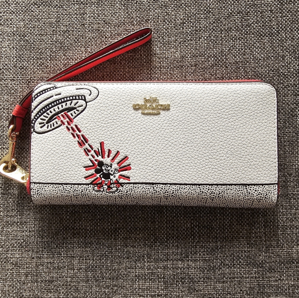 COACH DISNEY MICKEY MOUSE X KEITH HARING LONG ZIP AROUND WALLET